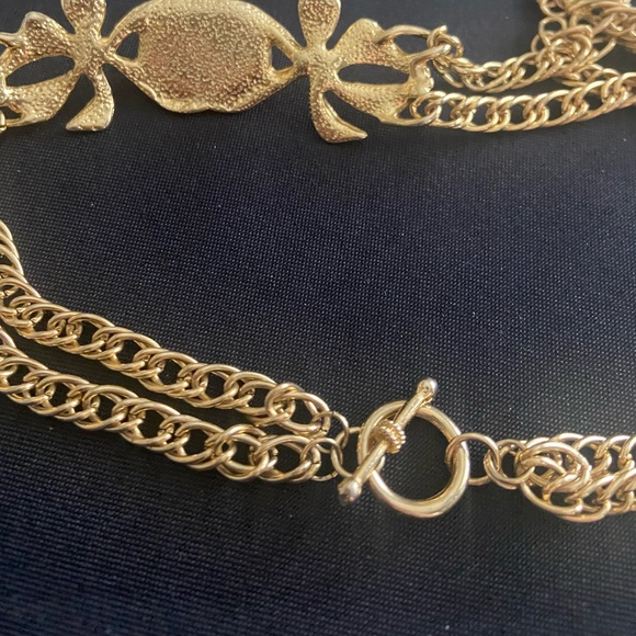 Gold Chain with Faux Pearl Stones - Picture 4 of 4